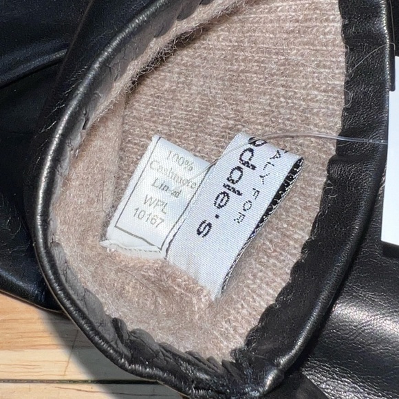 Size 6 1/2 NEW Bloomingdale's Black Leather Gloves with Cashmere Lining  $88 - Picture 6 of 7